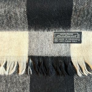 100% Lambswool scarf